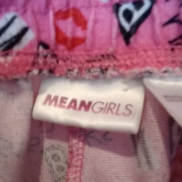 PJ's - Picture 3 of 4